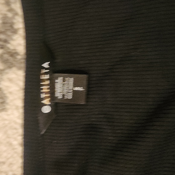 Black athleta lounge waffle top! Size womens small! - Picture 2 of 3